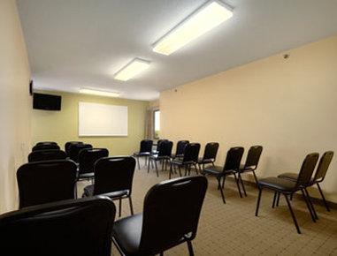 Days Inn & Suites By Wyndham דסוטו מראה חיצוני תמונה